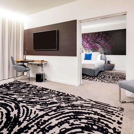 Hotel Novotel South Bank 5*