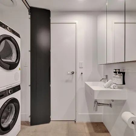 Rambla At Berwick House Aparthotel 4*