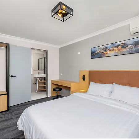 Spring Hill Hotel