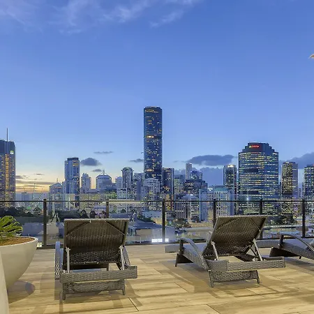 Apartment The Monterey By Urban Rest Brisbane