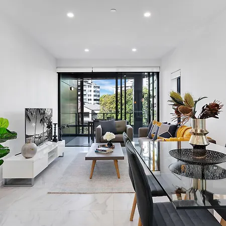 Apartment The Monterey By Urban Rest
