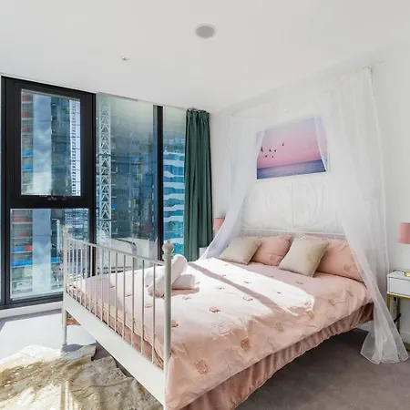 Kozyguru | Fortitude Valley | 2 Bed Apt. Apartment *