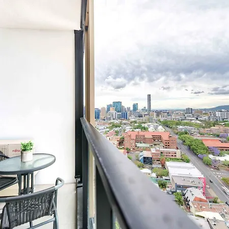 Kozyguru | Fortitude Valley | 2 Bed Apt+parking