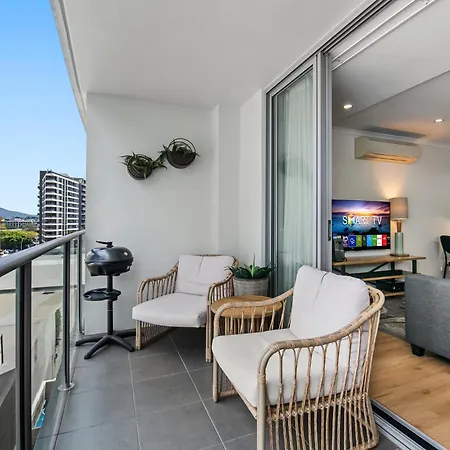 Chic 2-bed & 5 Minutes Walk To Qpac Apartment Brisbane
