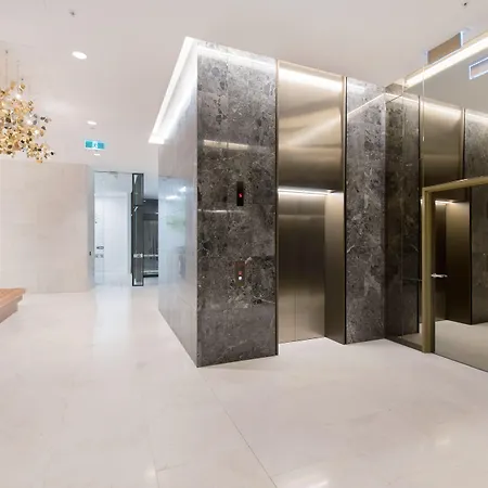 Cllix Skytower Aparthotel