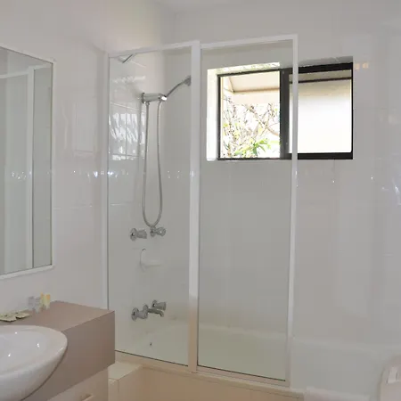 Aparthotel Spring Hill Gardens 4*