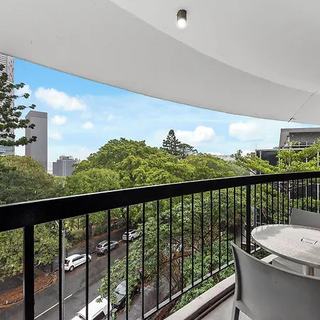 Hotel Tower Mill 4*