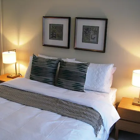 Link Portside Wharf Aparthotel