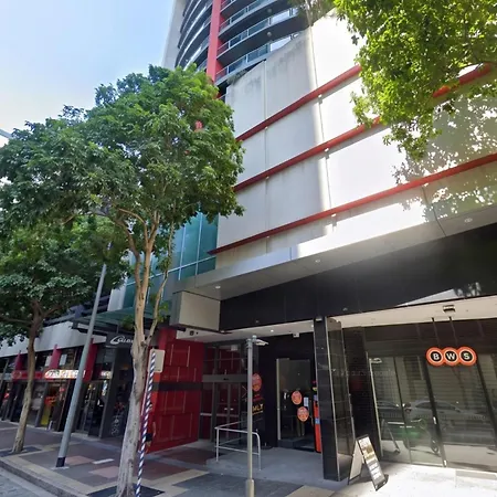 Modern In The Heart Of Cbd Inn Brisbane