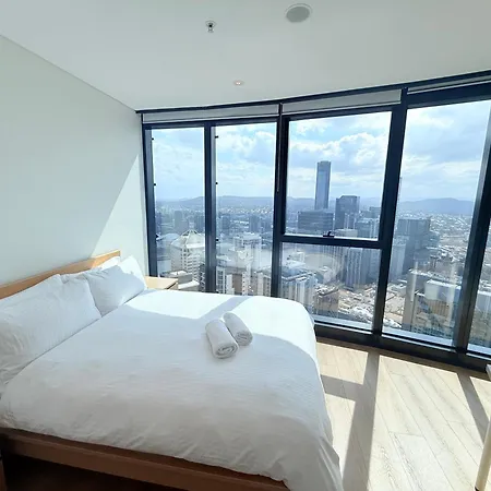 Amazing &river Views 60th Level Skytower 3 Bedrooms&free Parking Apartment *