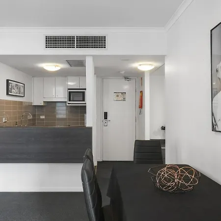 Cbd - 1bdr - Sebel 4 Star Apartment *