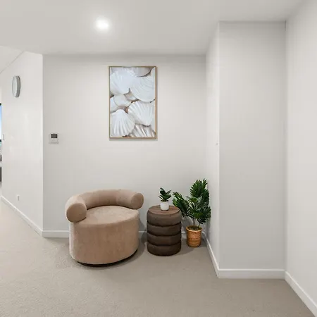 Skyline View High Floor 2br With Sofa Bed And Free Parking *