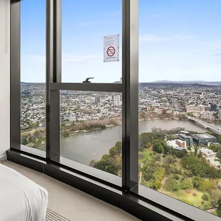 Skyline View High Floor 2br With Sofa Bed And Free Parking * Brisbane