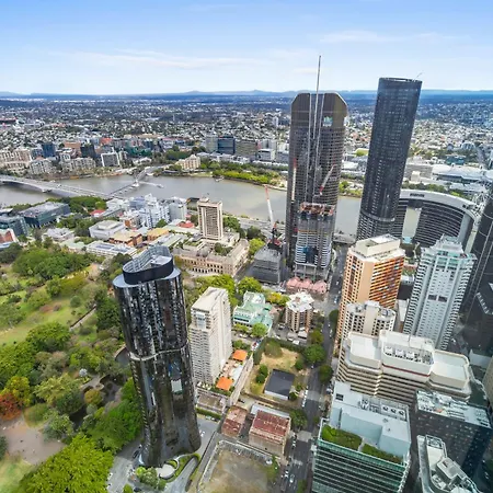 Apartment Skyline View High Floor 2br With Sofa Bed And Free Parking Brisbane