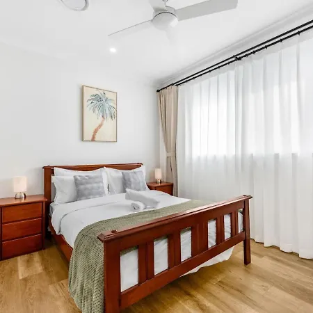 Elegant N Convenient 4 Beds With Easy Access Brisbane