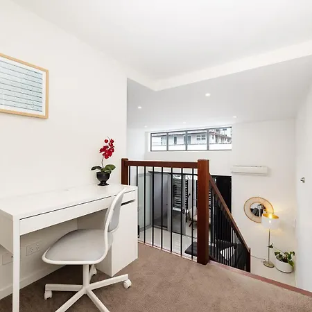 Huge Family Townhouse 3 Bathrooms 5km To Brisbane