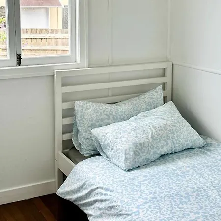 Budget-friendly Chermside Near Westfield Holiday home *