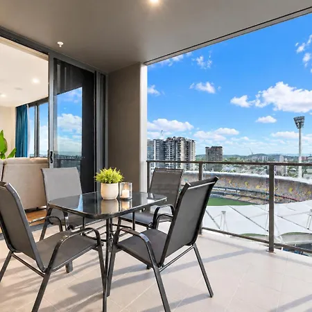 12th Floor Stadium View -2br-free Parking-cbd *