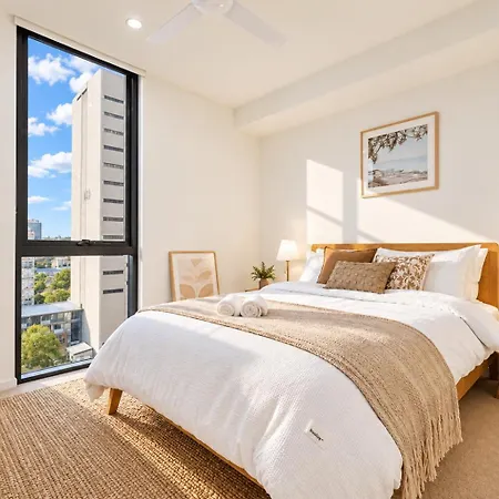 12th Floor Stadium View -2br-free Parking-cbd Brisbane