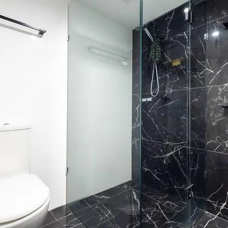 The Ridge Stylish 2br Cityside With Pool, Gym And Parking Apartment Brisbane