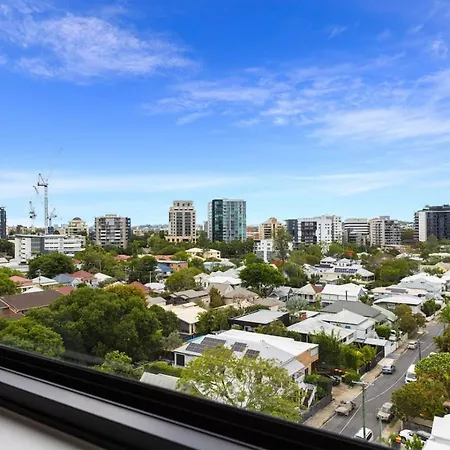 Spacious Panoramic 2br Apartment, Parking And Views Brisbane