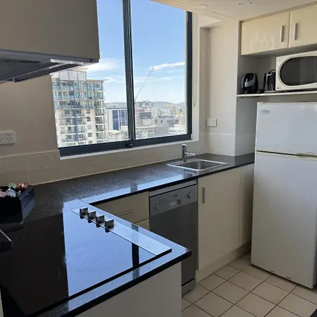 Two-bedroom Escape I Mantra On Queen Brisbane