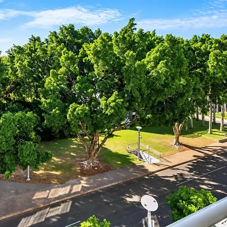3br Retreat At South Bank Near The Beach! Apartment *