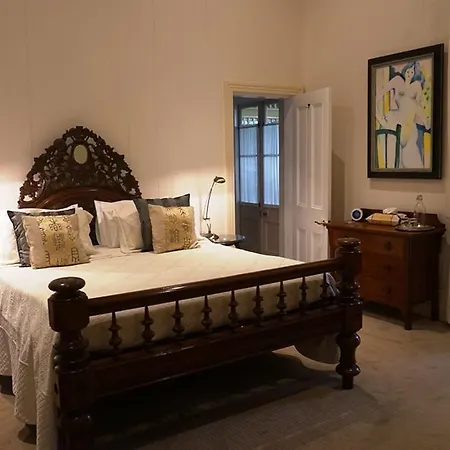 Milton 4* Brisbane