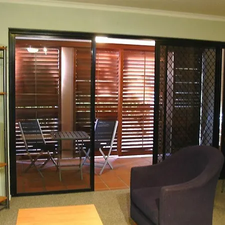 Spring Hill Gardens Aparthotel 4*