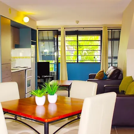 Bonapartes Serviced Aparthotel
