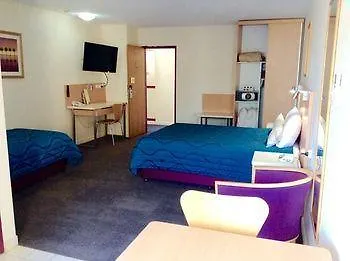 Motel Airolodge International