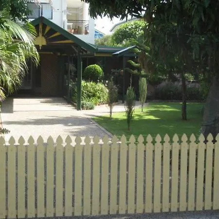 Chelsand * Brisbane