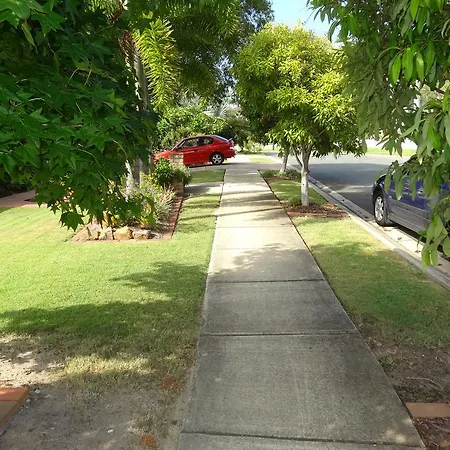 Noonameena 3* Brisbane