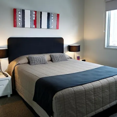 Quest Business Aparthotel 4*
