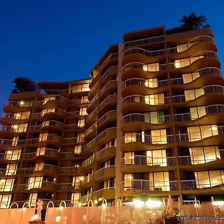 Hillcrest Aparthotel 4*