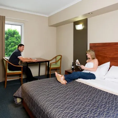 Rocklea International Motel 4*