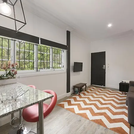 Holiday home Milton Mews &
