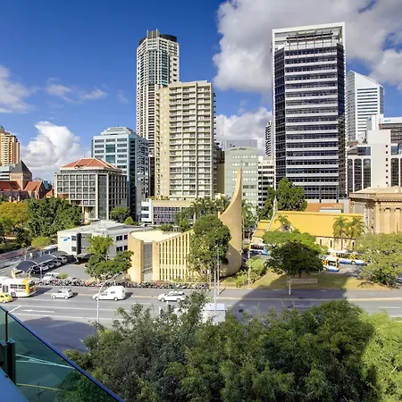 Aparthotel Quattro On Astor By Restt Brisbane