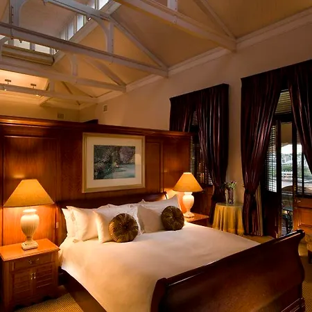 Hotel Treasury