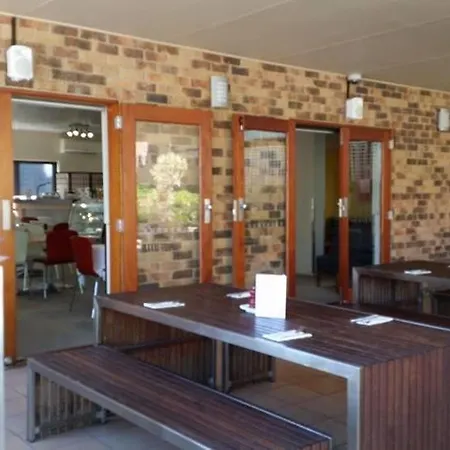 Western Gregory Terrace Hotel