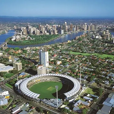 West End 4* Brisbane