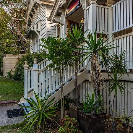 Minto Colonial Guest house