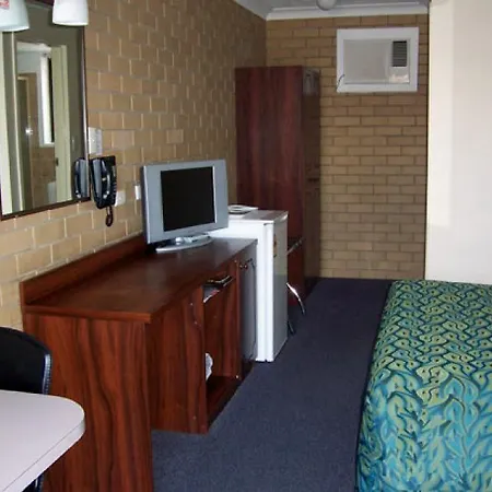 Chermside Motor 3*