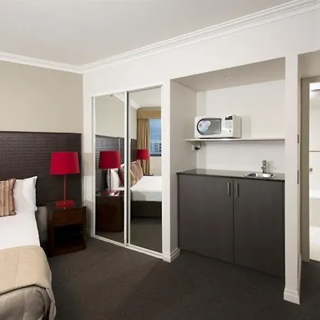 Mantra On Queen Hotel 4*