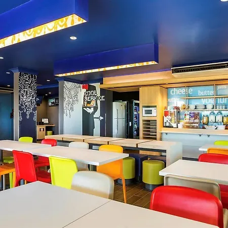 Ibis Budget Airport 3*