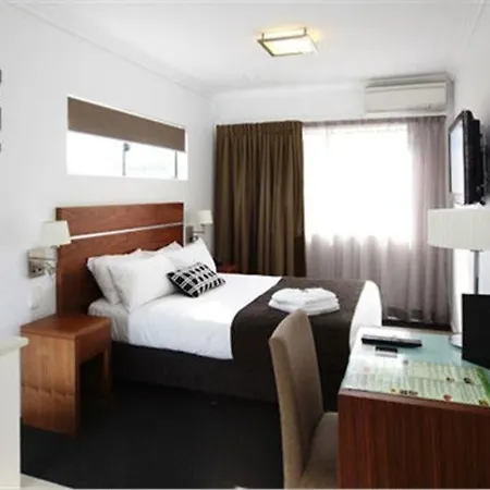 Chino Brisbane