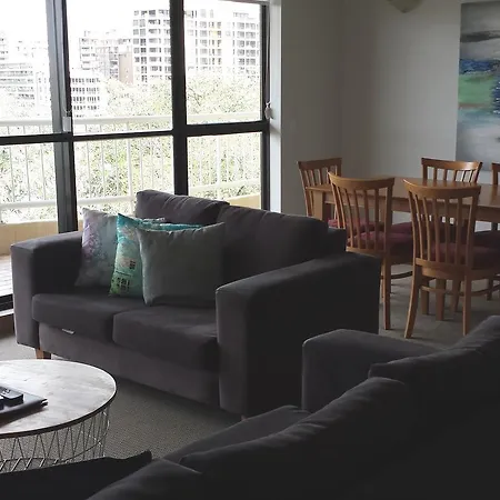 Kirribilli Aparthotel 3*