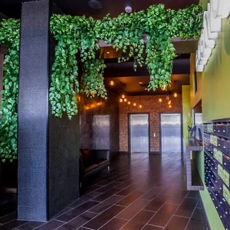 Eastwood Aparthotel 5*