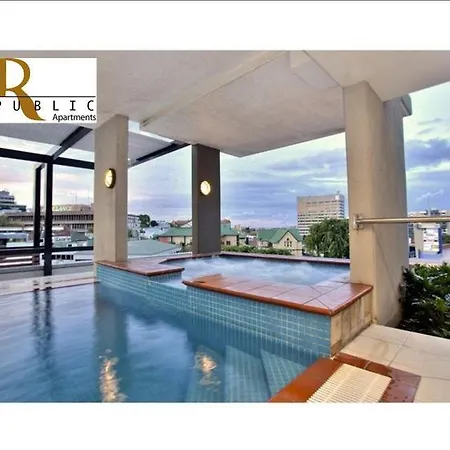 Republic Aparthotel