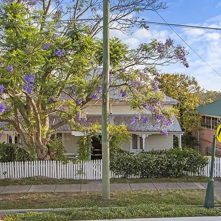Stunning Renovated Queenslander Holiday home Brisbane
